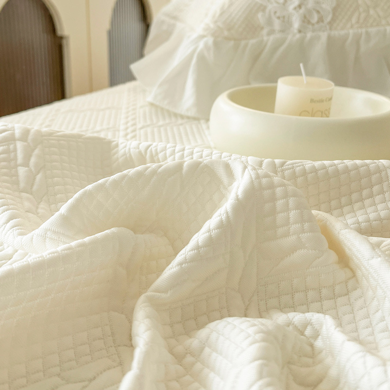Luxe verkoelende spreienset me - Embroidery Quilt Cover recensie en prijs